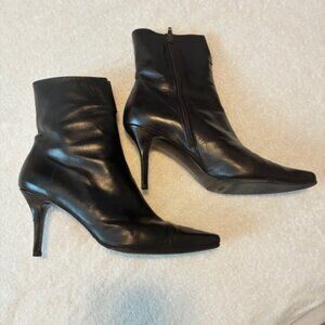 Stuart Weitzman Stiletto Chocolate Brown Leather Ankle Boots - Like New!